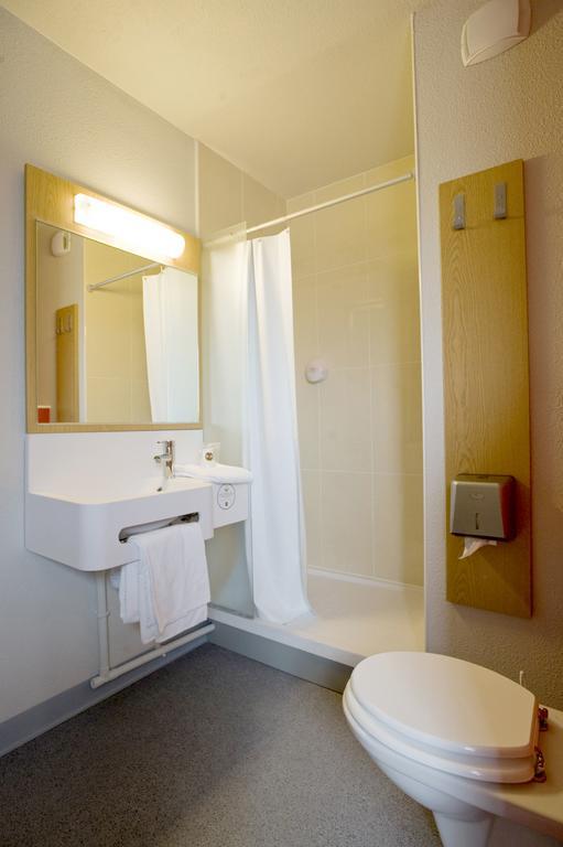 B&B Hôtel Paris Romainville Noisy-le-Sec Quarto foto